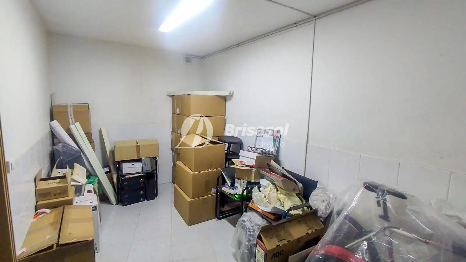 Commercial properties for rent in Centre