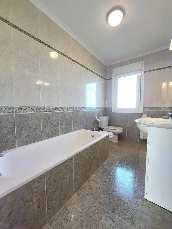 Bathroom of Houses for sale in Gijón   with Heating, Private garden and Terrace