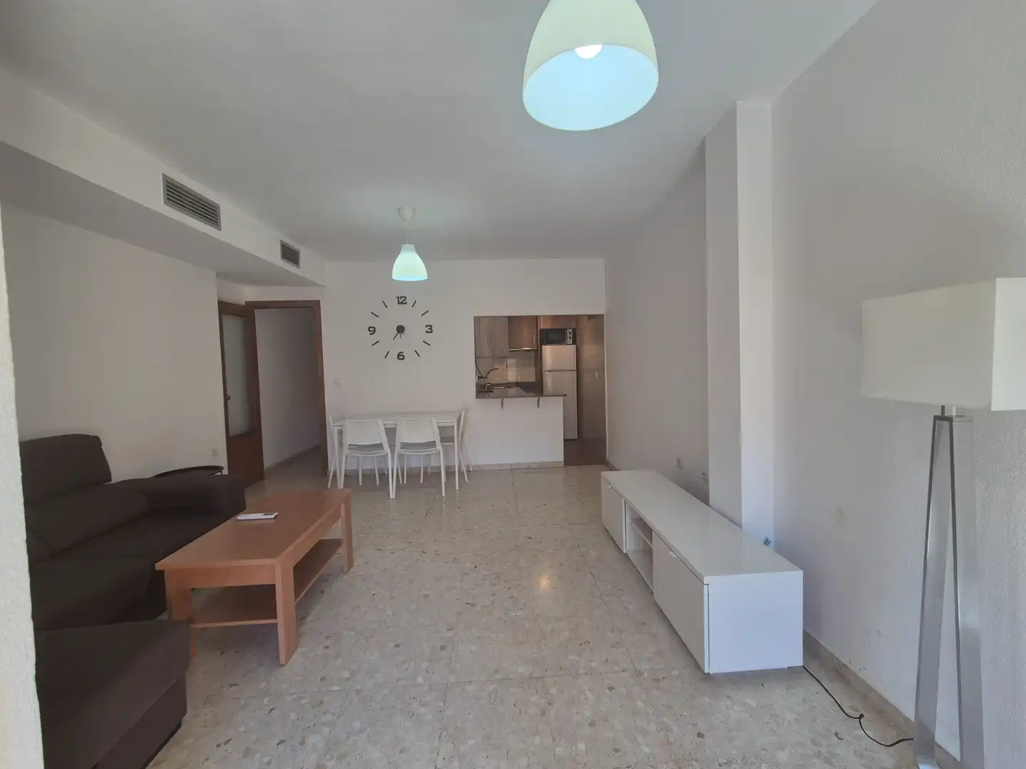 Sala d'estar de Apartament de lloguer en Badajoz amb Aire condicionat, Moblat i Rentadora