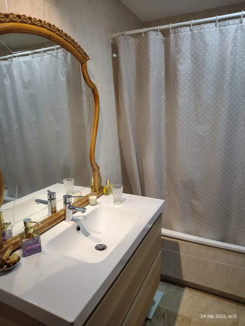 Bany de Apartament en venda en Estepona amb Aire condicionat, Terrassa i Piscina