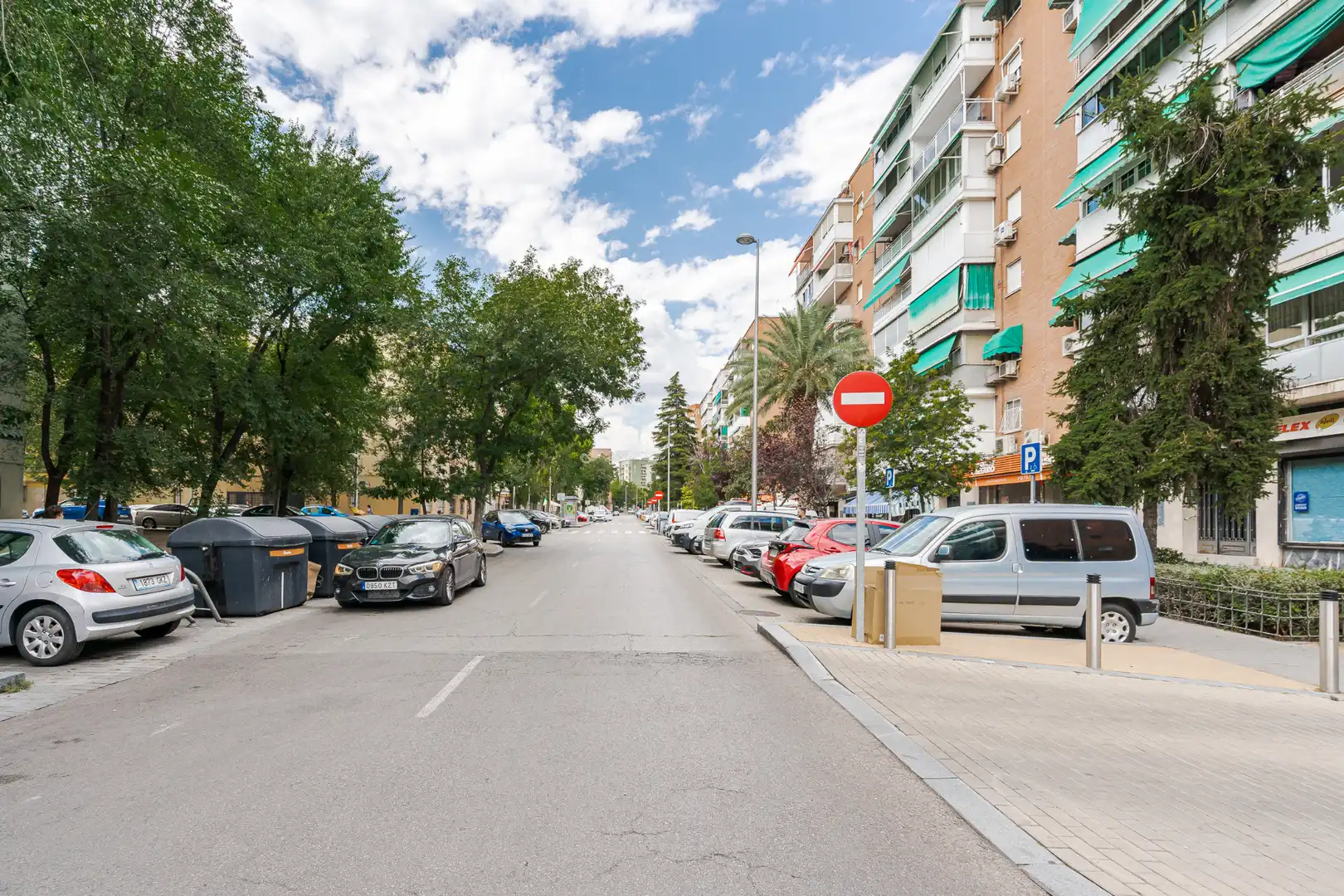 Vista exterior de Pis en venda en Madrid amb Terrassa
