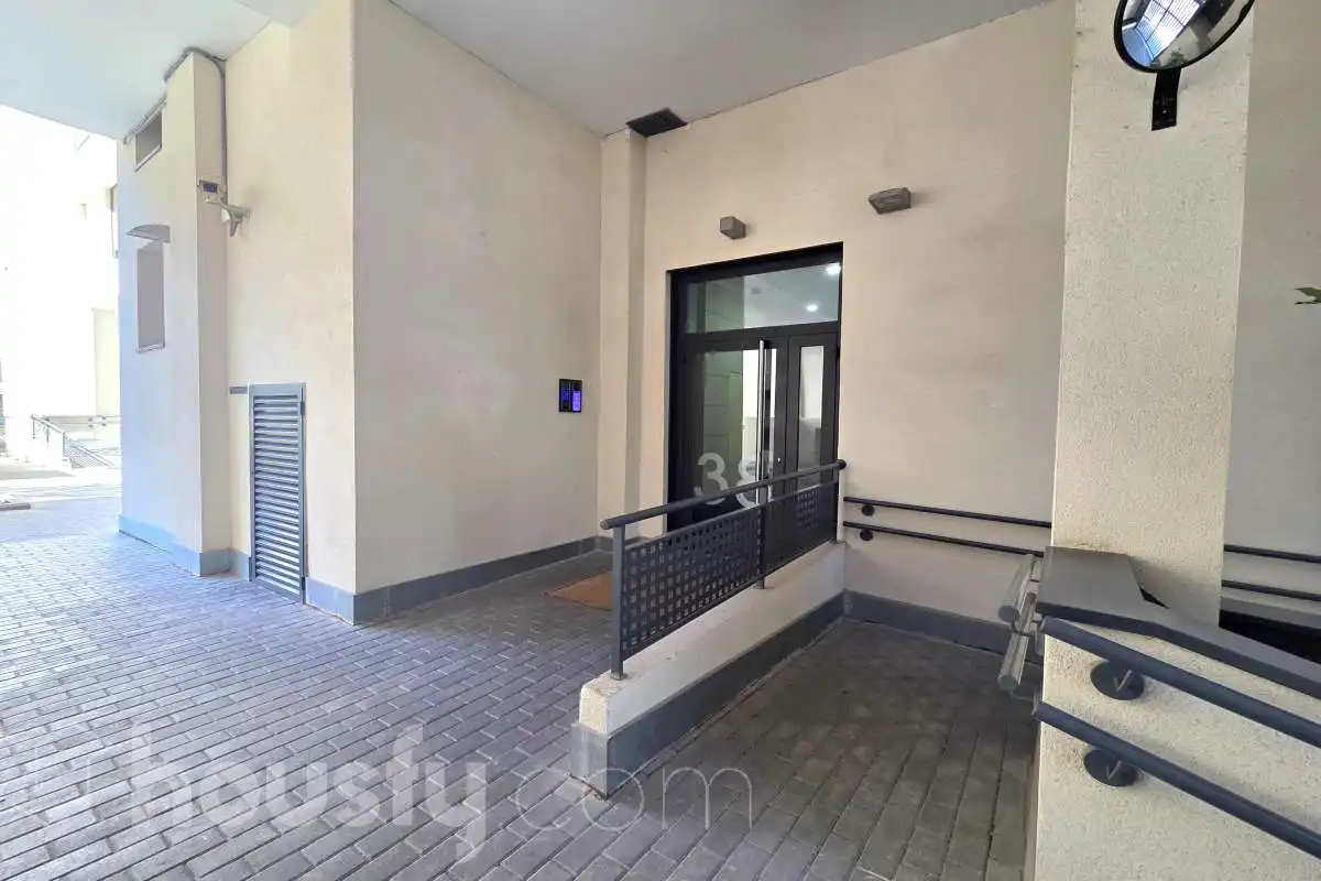 Study for rent in Madrid, Madrid
