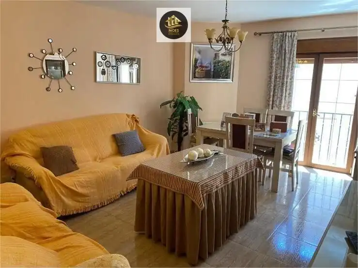 Piso con terraza en venta en Los Villares