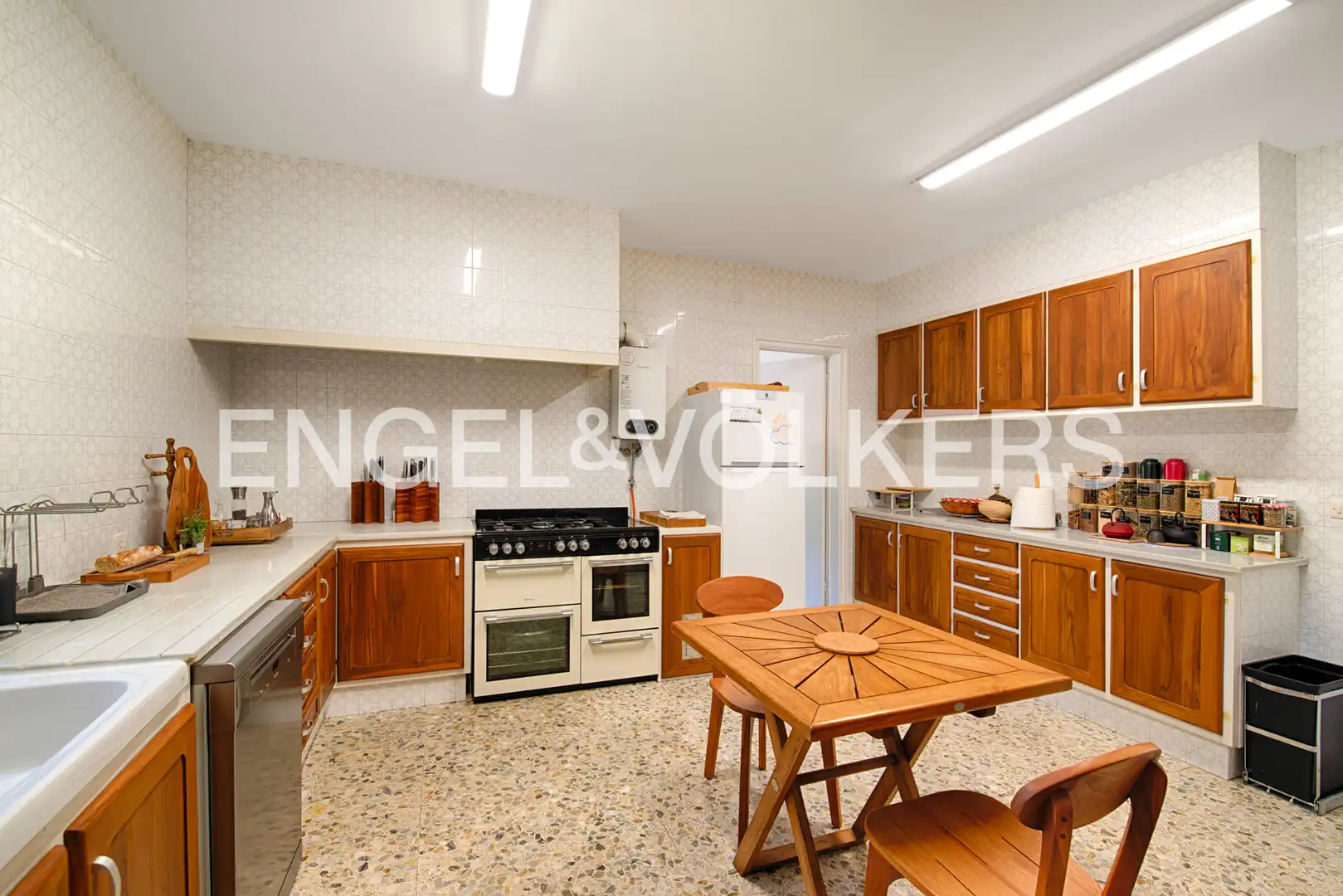 Cocina de Casa o chalet en venta en Maçanet de Cabrenys con Aire acondicionado, Calefacción y Jardín privado