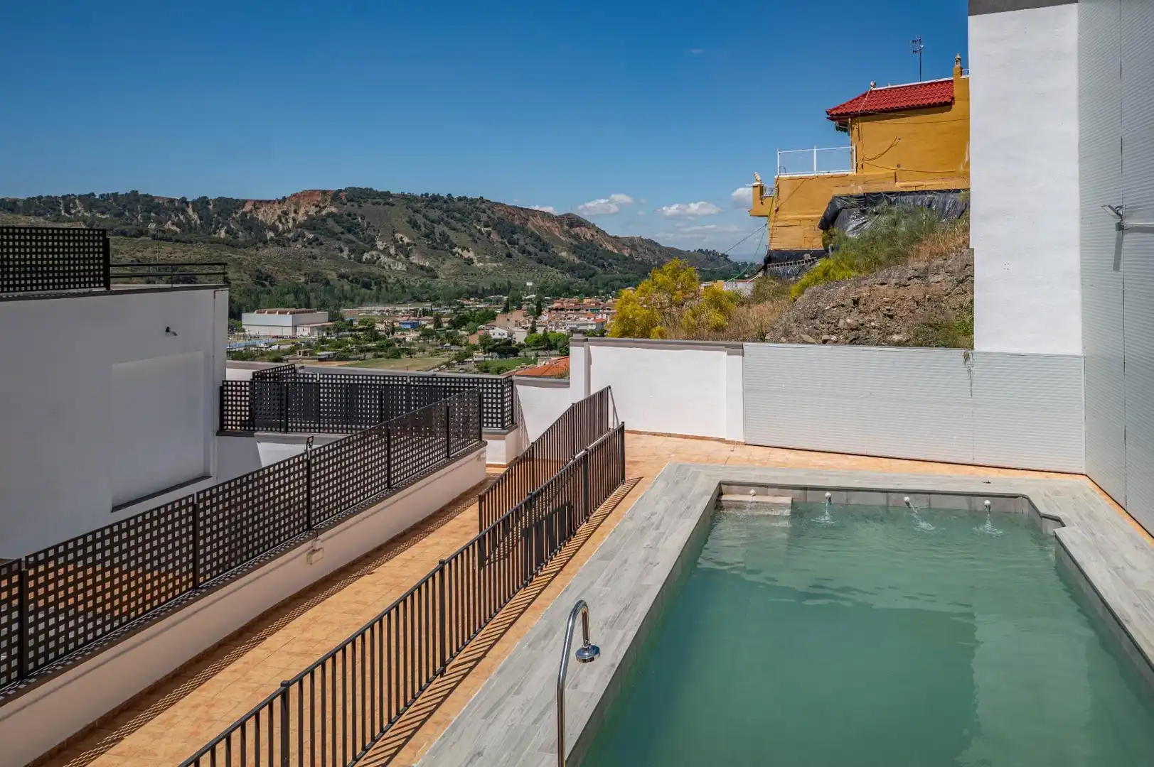 Piscina de Pis en venda en Cenes de la Vega amb Calefacció, Balcó i Piscina comunitària