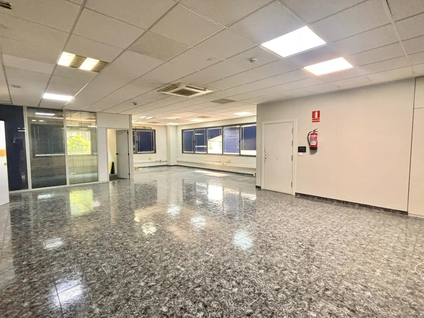 Oficina amb ascensor de lloguer a Bagatza - San Vicente, imagen 14
