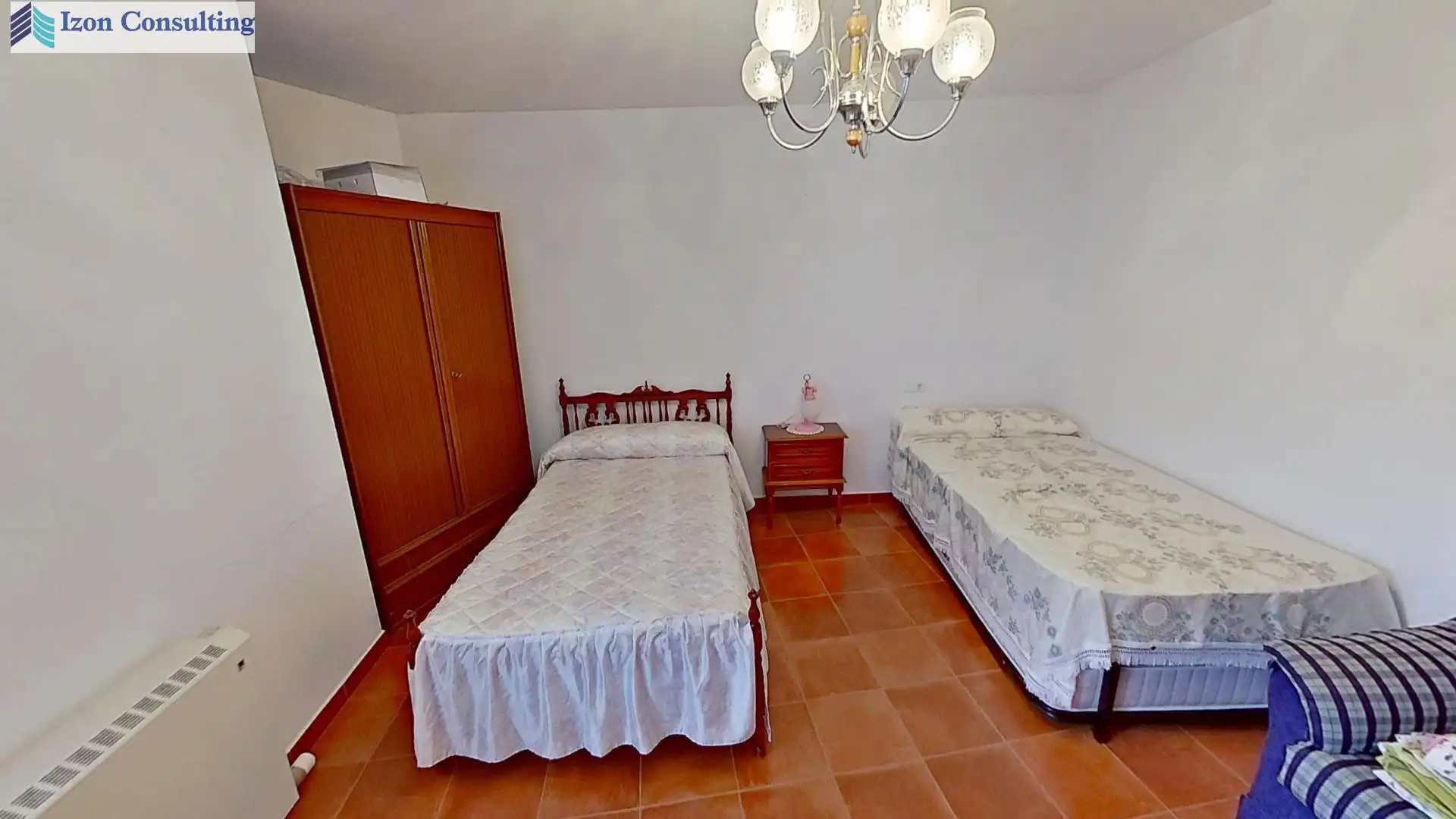 Dormitori de Casa o xalet en venda en Montiel amb Calefacció i Moblat