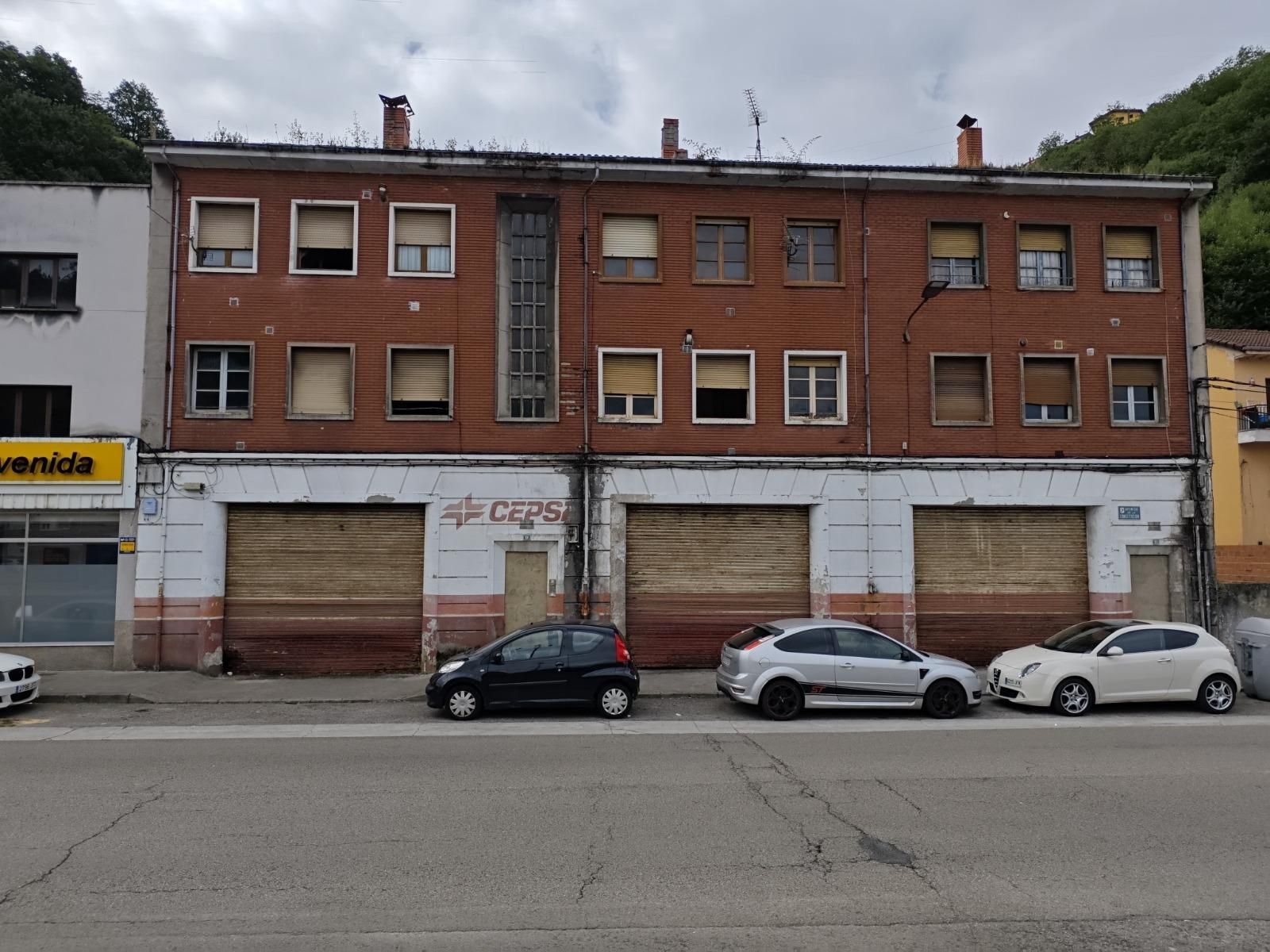 Exterior view of Building for sale in San Martín del Rey Aurelio