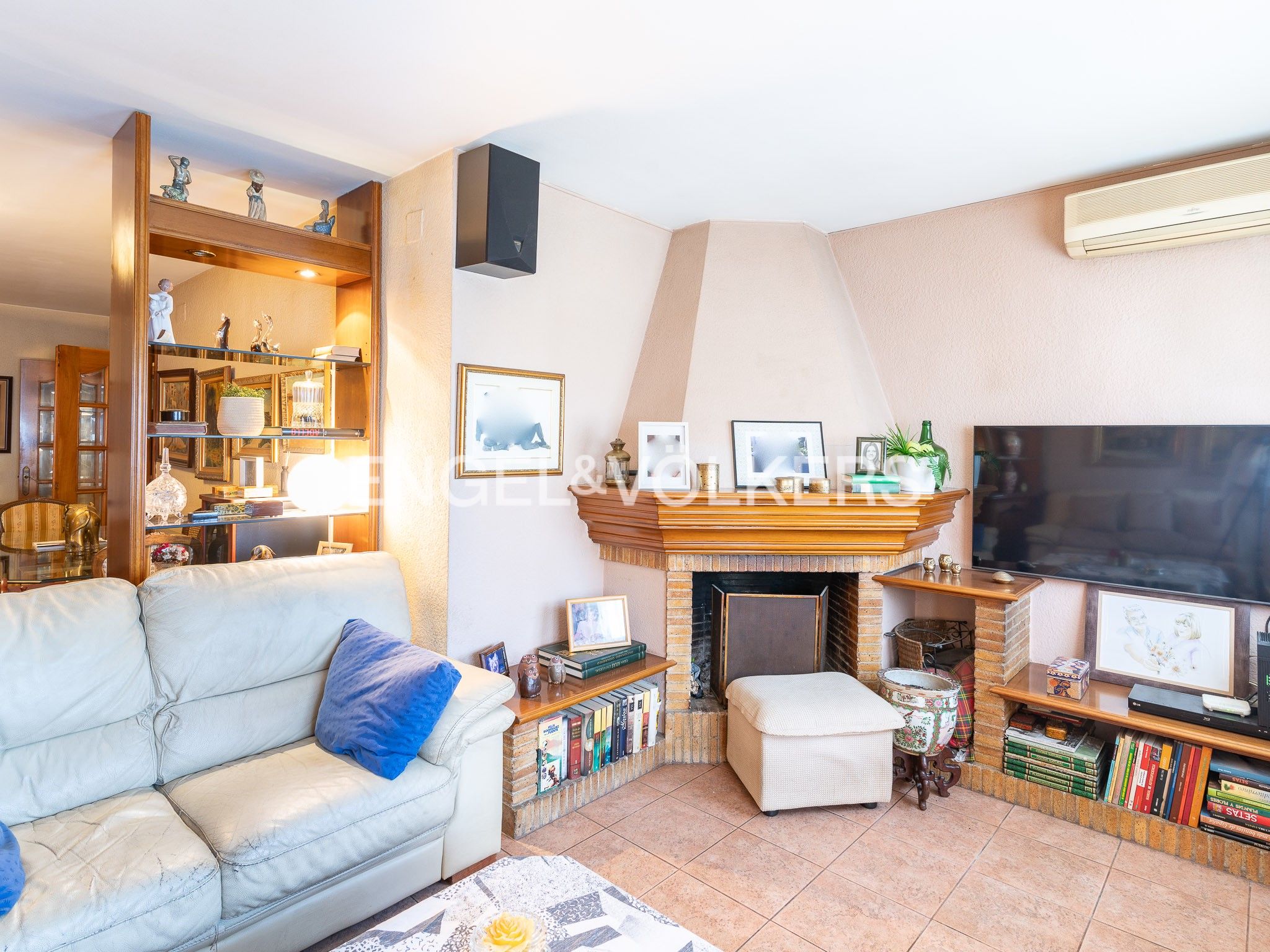 Sala d'estar de Casa o xalet en venda en Mollet del Vallès amb Aire condicionat, Calefacció i Jardí privat