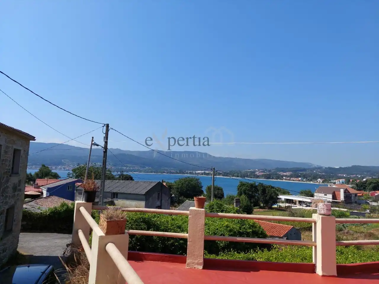 Detached homes for sale in Boiro