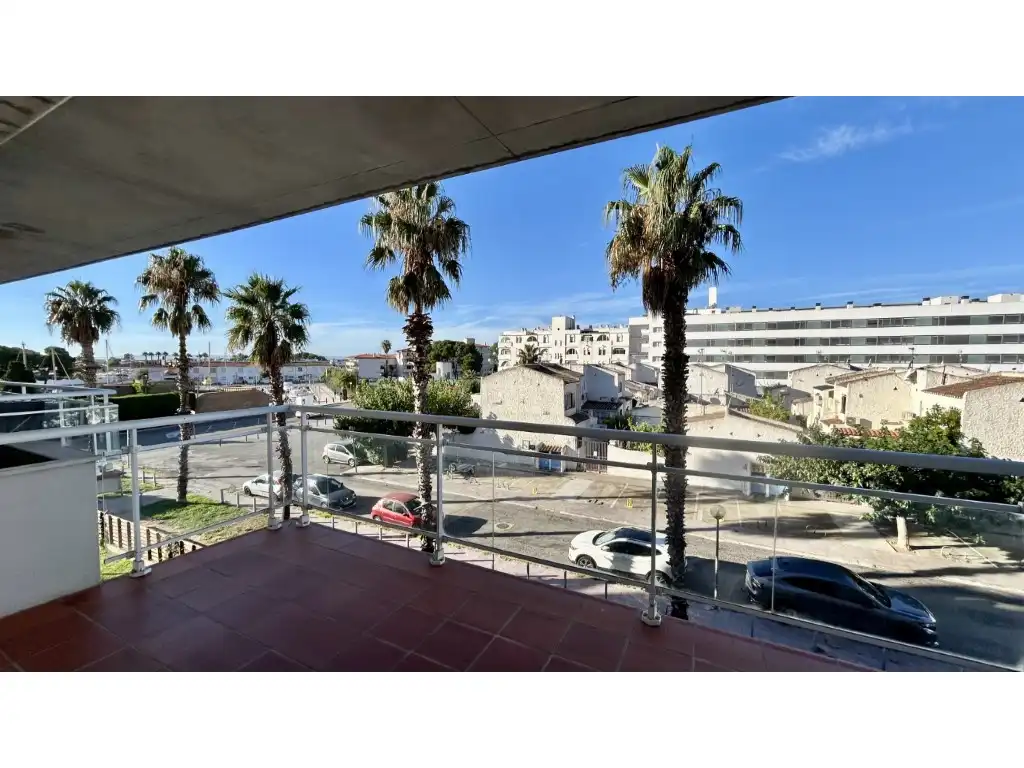 Mini appartamento con piscina in vendita a Avenida Del Port Canigo 15, imagen 3