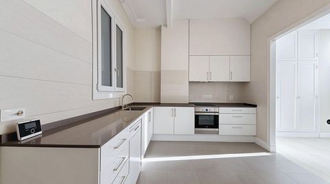 Foto 4 de Apartament de lloguer a Calle Joaquin Costa, Gran Via, Valencia Capital