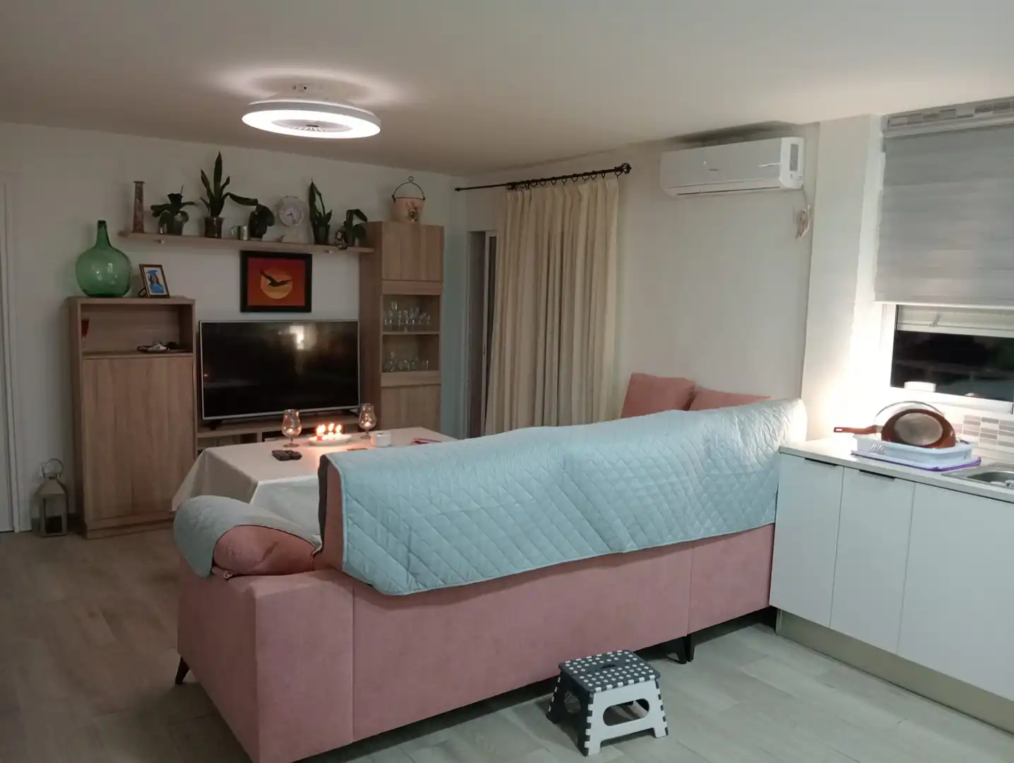 Sala d'estar de Pis en venda en Guillena amb Aire condicionat, Terrassa i Piscina comunitària