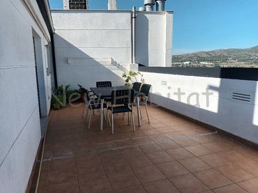 Penthouse mit Balkon zum Verkauf in Passeig de Morella