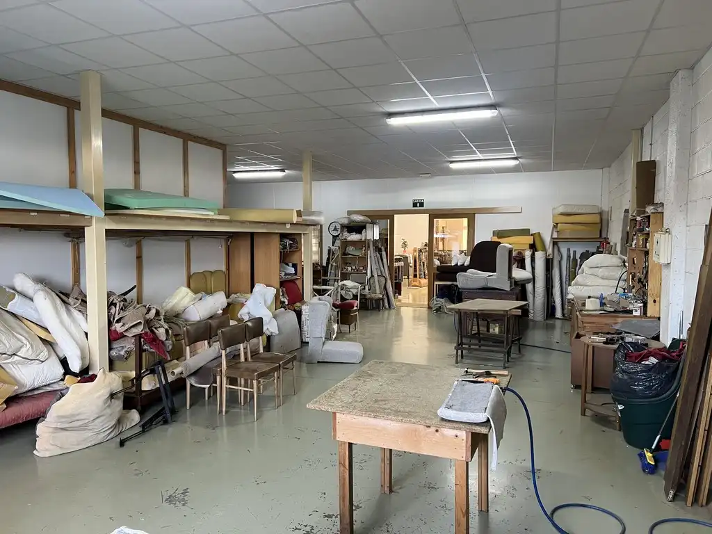 Nave industrial de alquiler en Ames