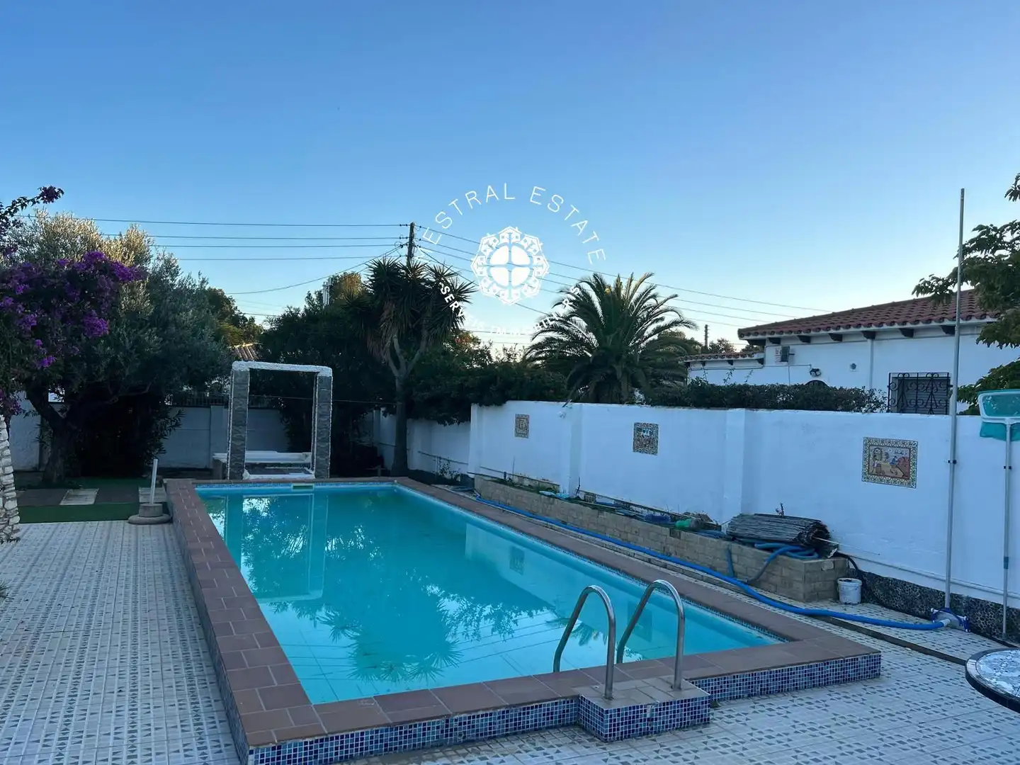 Piscina de Casa o xalet en venda en Mont-roig del Camp amb Aire condicionat, Calefacció i Terrassa