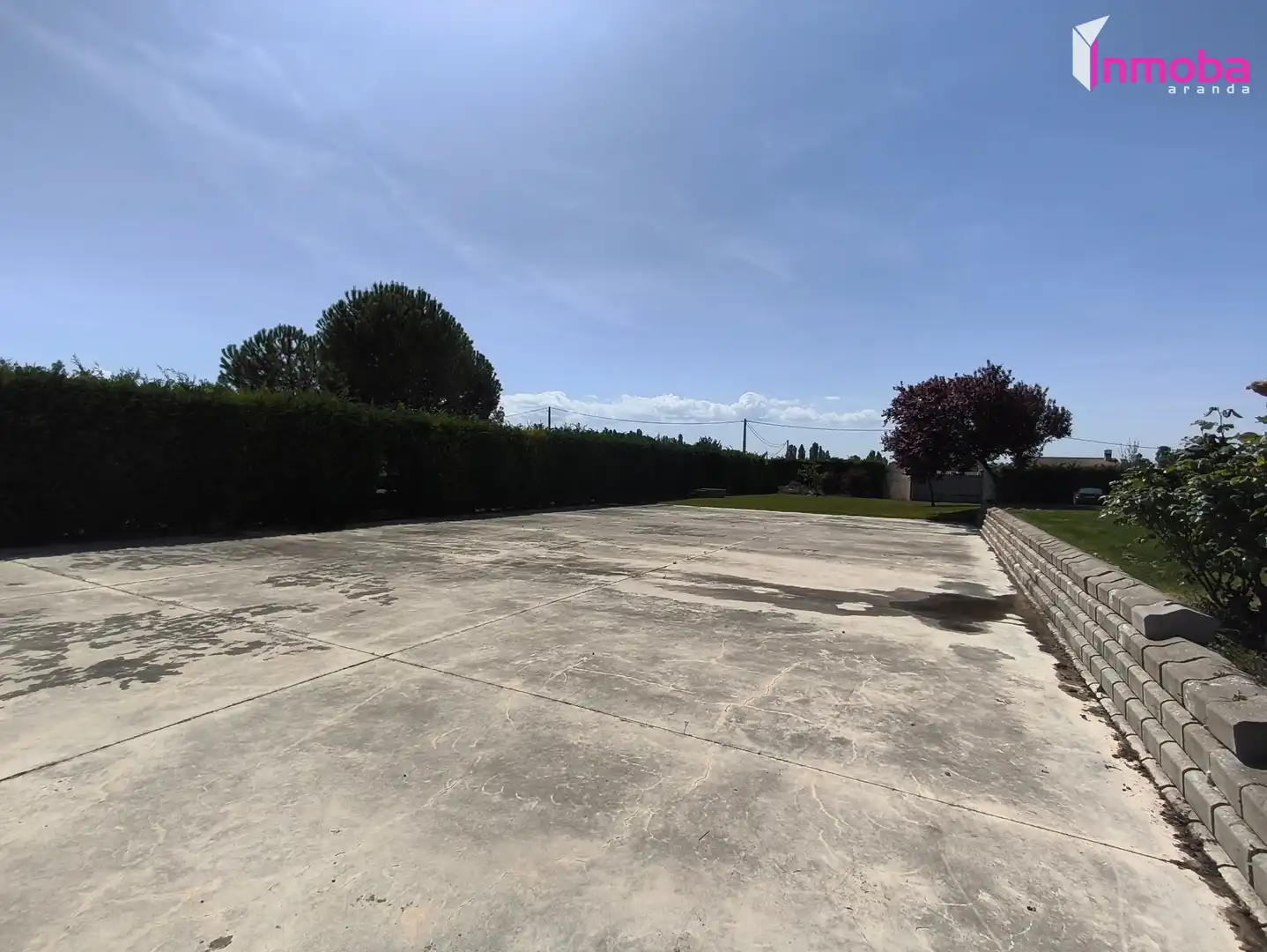 Parking of Houses for sale in Aranda de Duero  with Heating, Private garden and Terrace