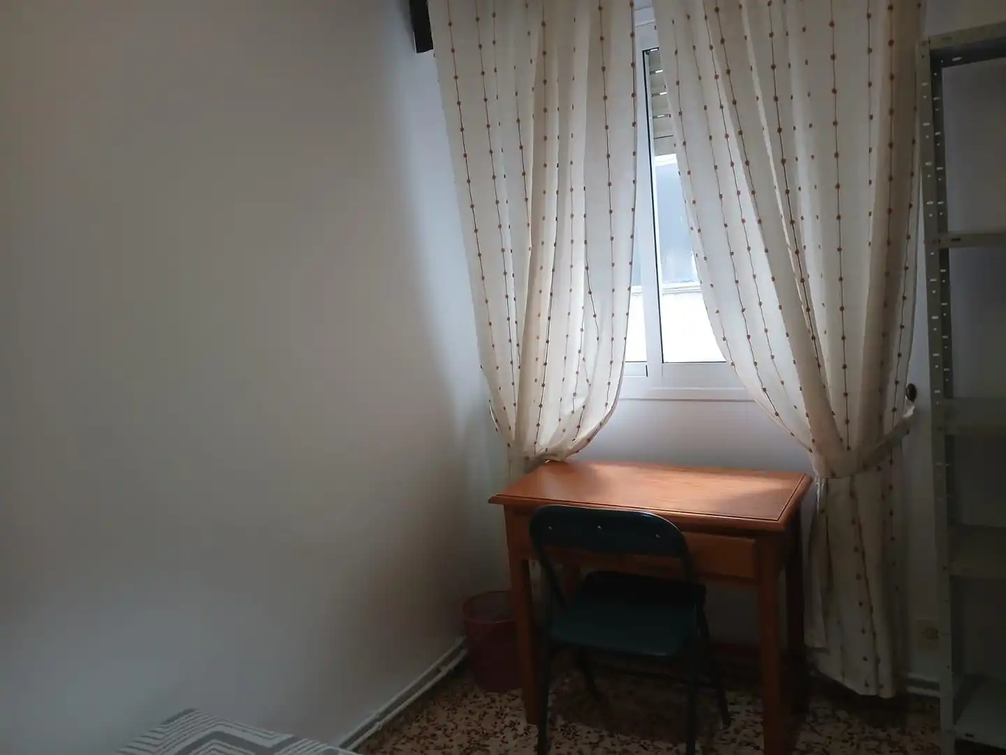Schlafzimmer von Wohnung zur Miete in Cáceres mit Heizung, Terrasse und Möbliert