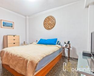 Bedroom of Flat to share in  Valencia Capital  with Furnished