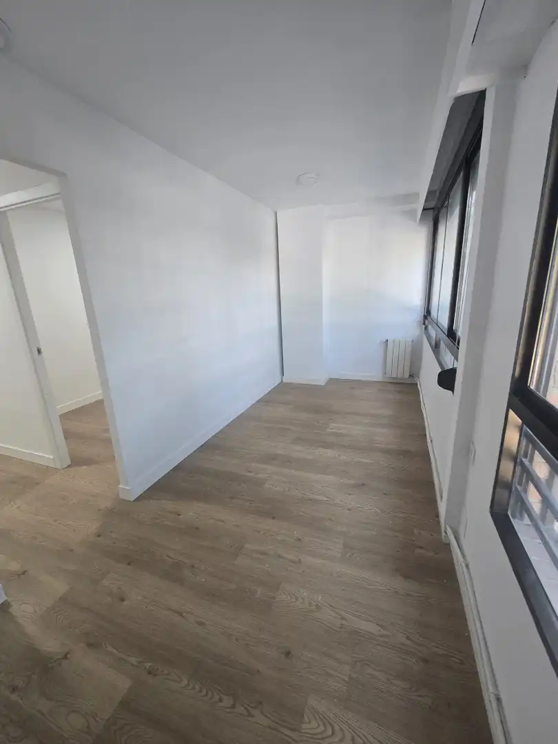 Schlafzimmer von Wohnung zur Miete in Valencia mit Klimaanlage, Heizung und Ofen