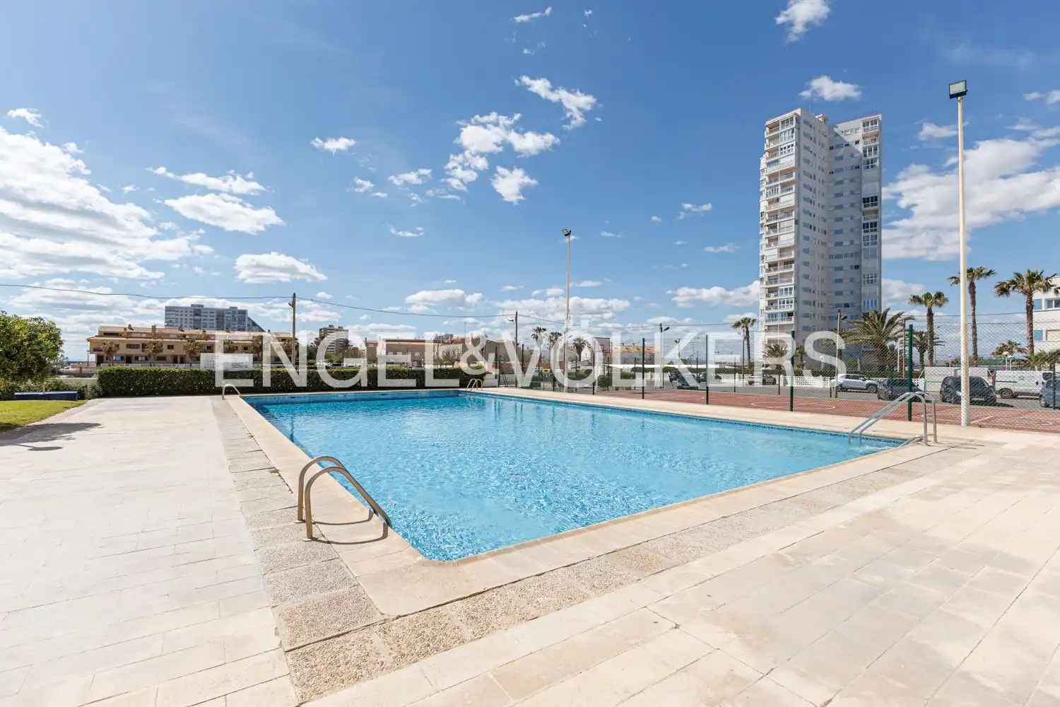 Piscina de Pis de lloguer en Valencia amb Calefacció, Terrassa i Piscina
