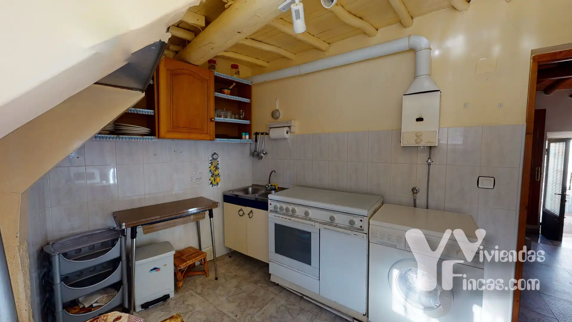 Kitchen of Country homes for sale in Valdelacasa  with Storage room