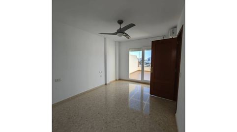 Foto 4 de Piso en venta en Calle Caleta y el Limonar, Poniente - Faro, Vélez-Málaga