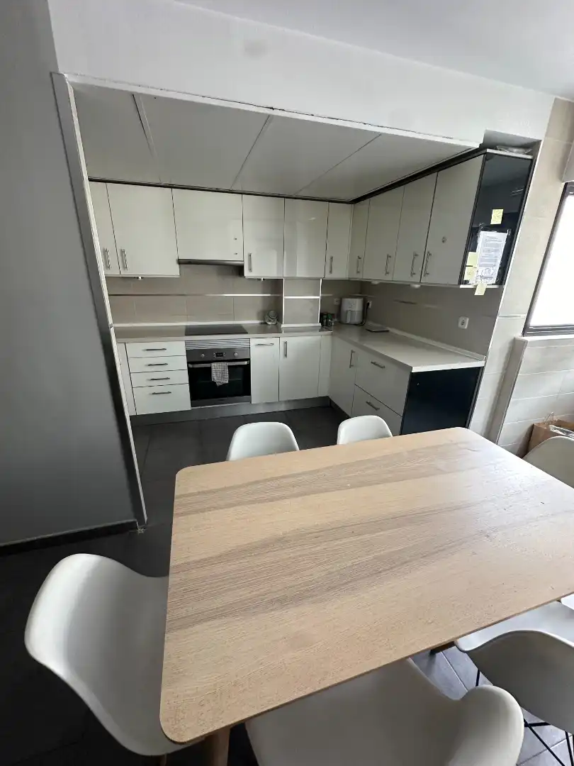 Kitchen of Flat for share in Madrid  with Air Conditioner, Heating and Furnished