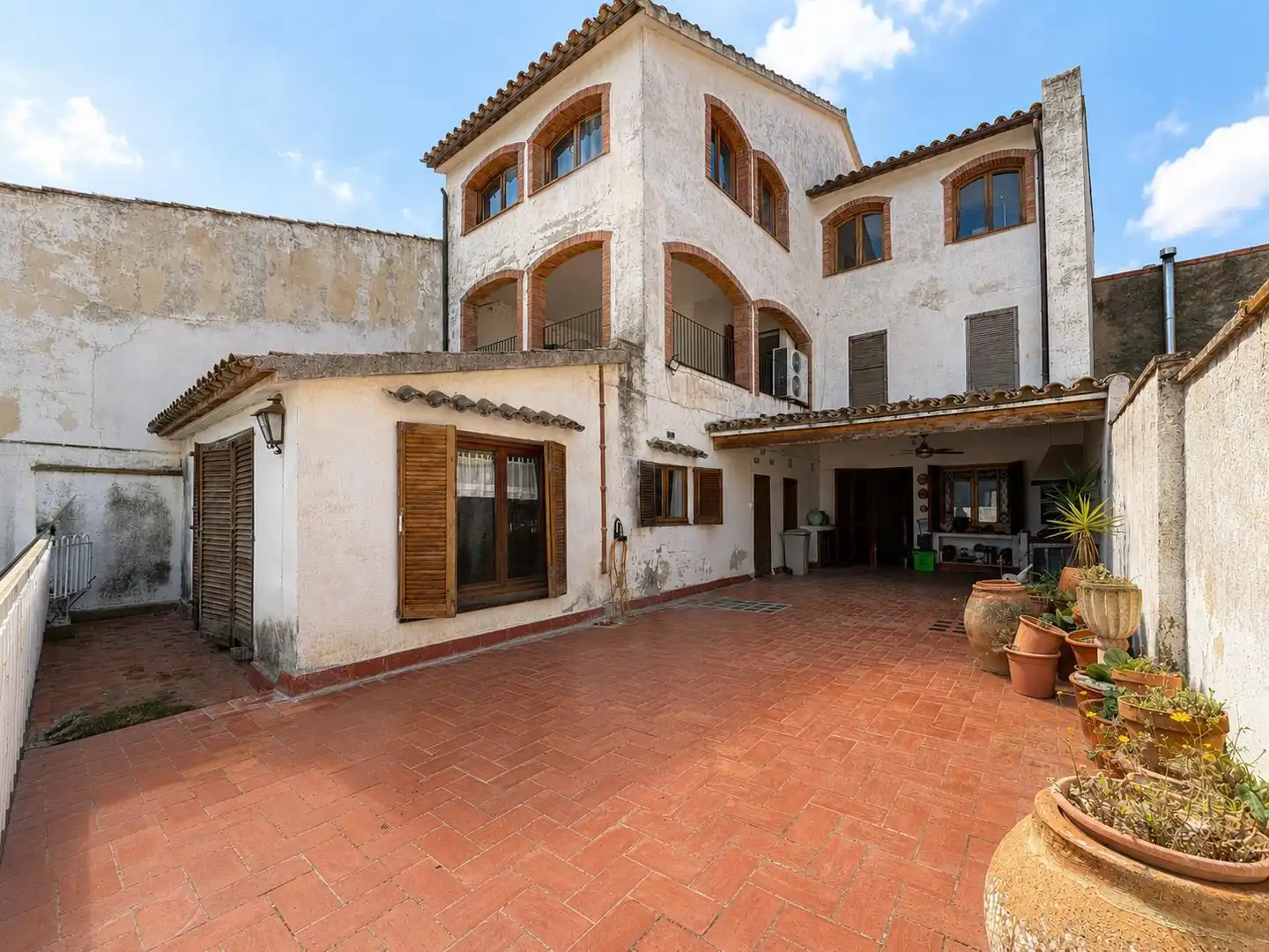 Vista exterior de Finca rústica en venda en Ullastrell amb Jardí privat, Terrassa i Piscina
