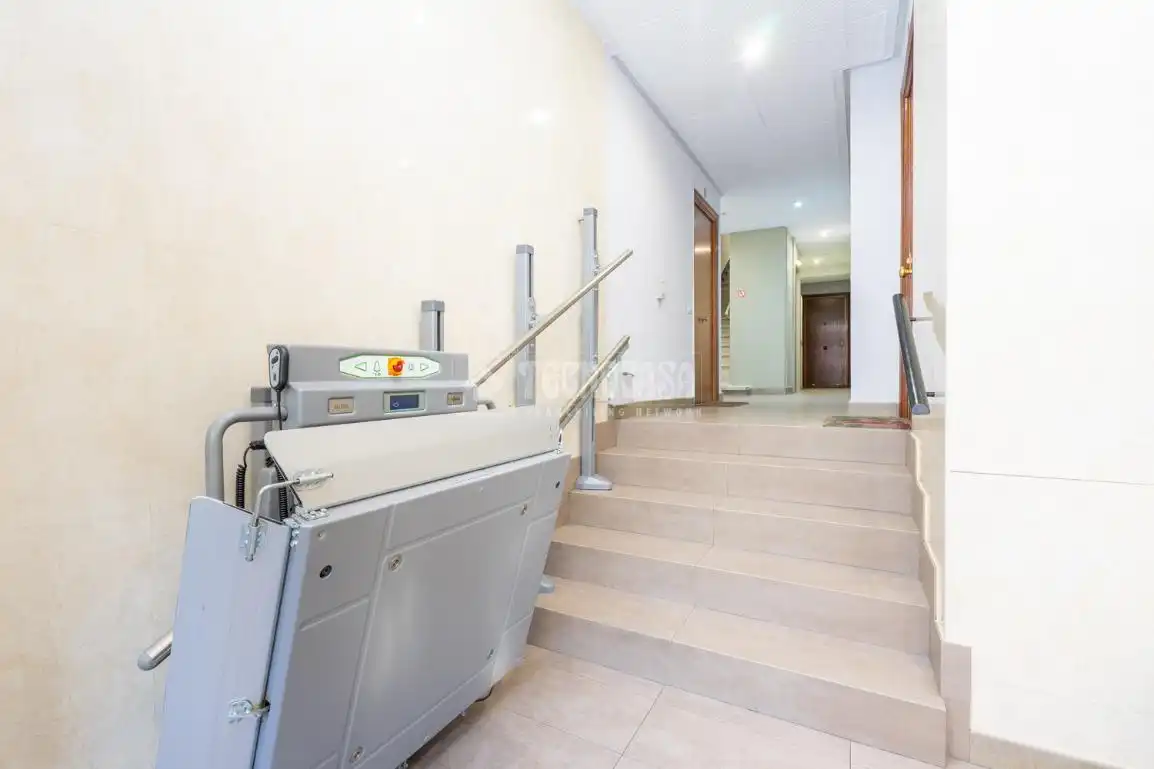 Piso en venta en Coslada con Calefacción y Terraza