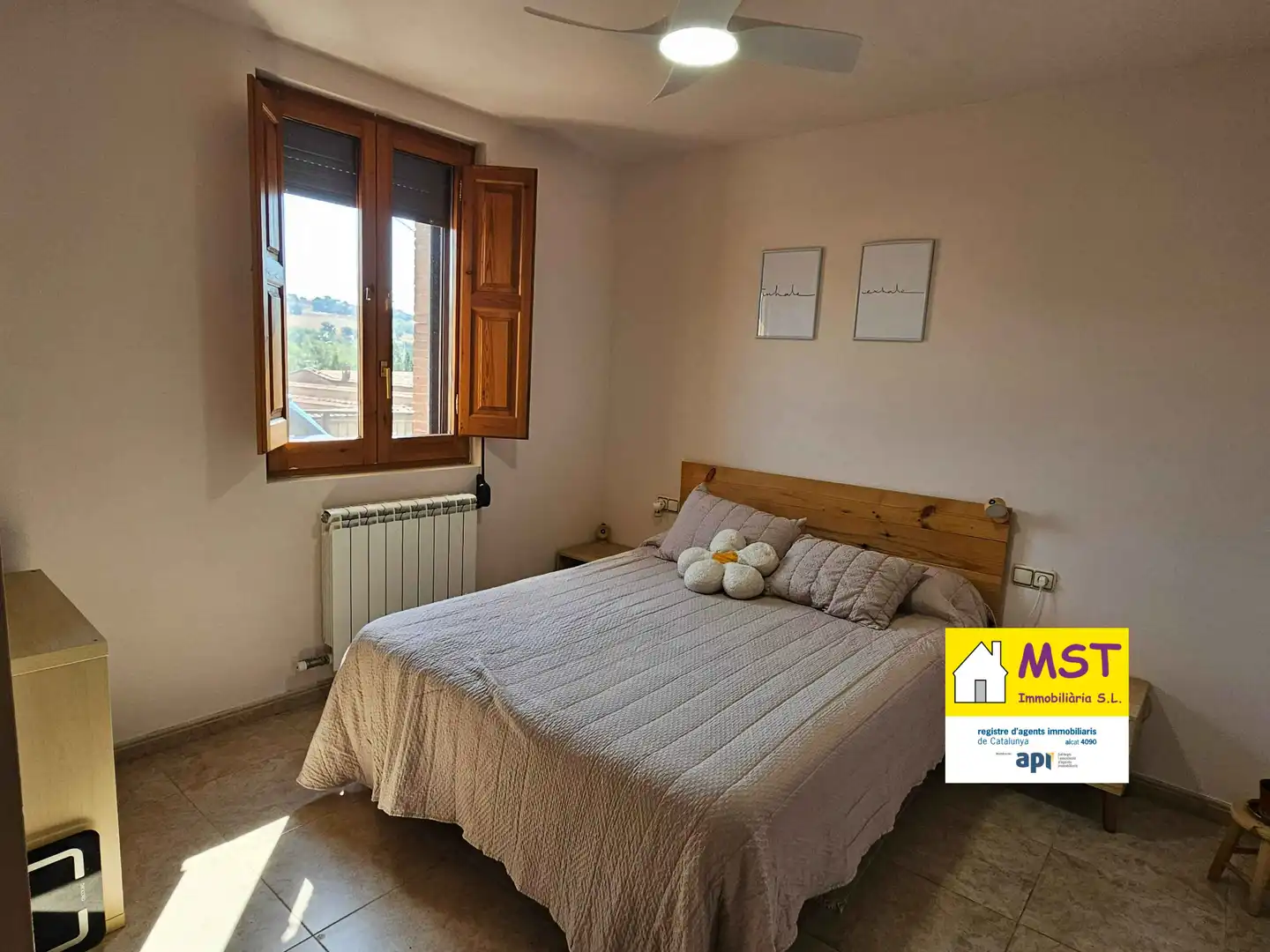 Habitación de Casa adosada en venta en Casserres con Aire acondicionado, Calefacción y Terraza
