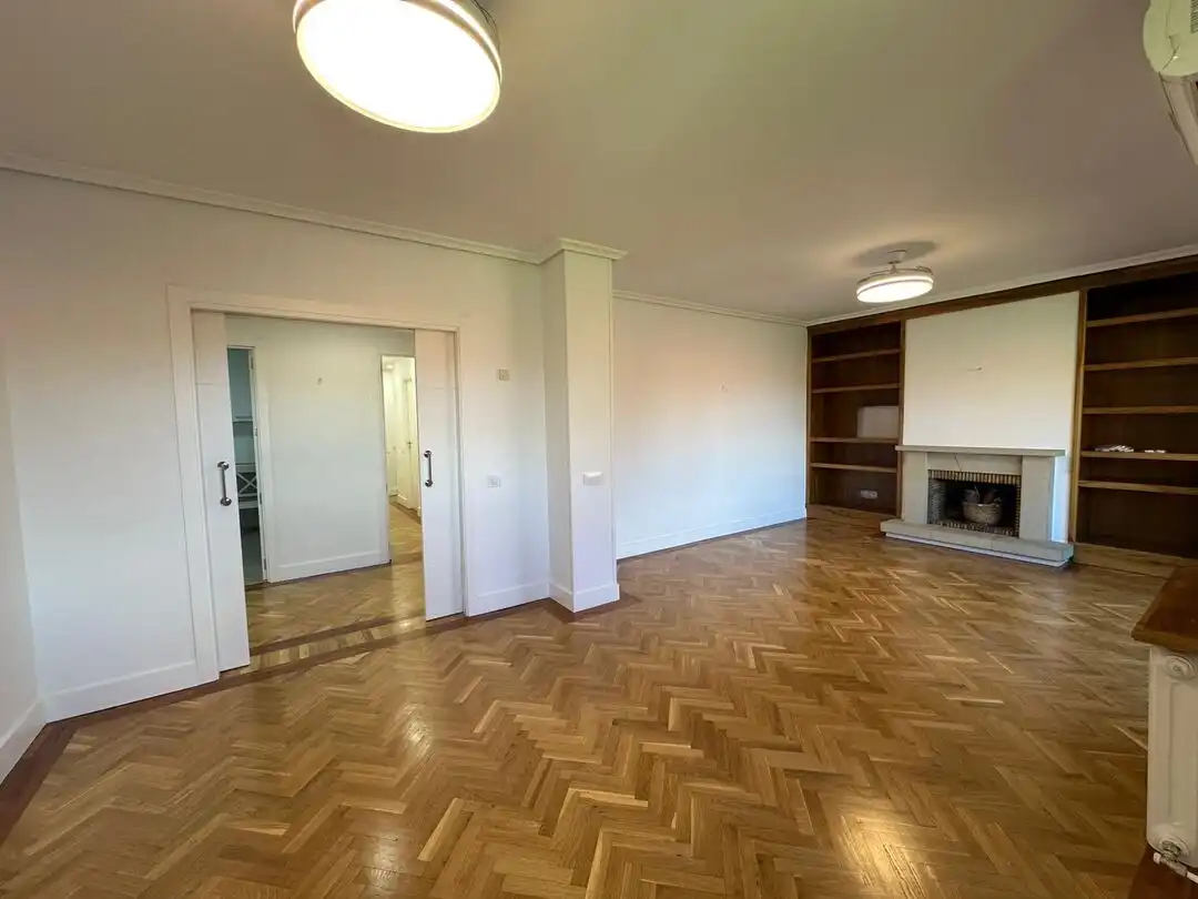 Wohnzimmer von Wohnung zum Verkauf in Toledo mit Klimaanlage, Heizung und Privatgarten