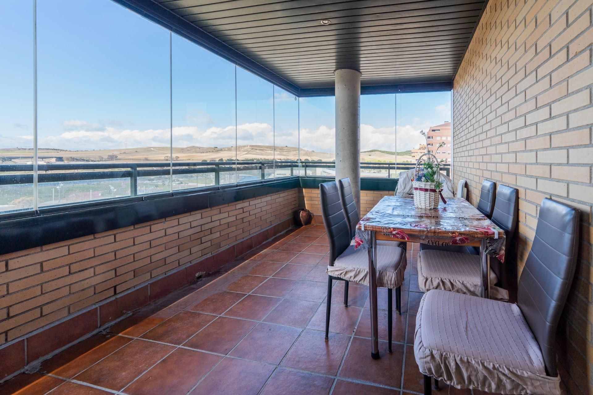 Terrassa de Pis en venda en Seseña amb Aire condicionat, Calefacció i Jardí privat