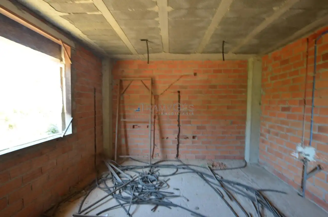 Casa o xalet en venda en Redondela amb Jardí privat, Terrassa i Traster