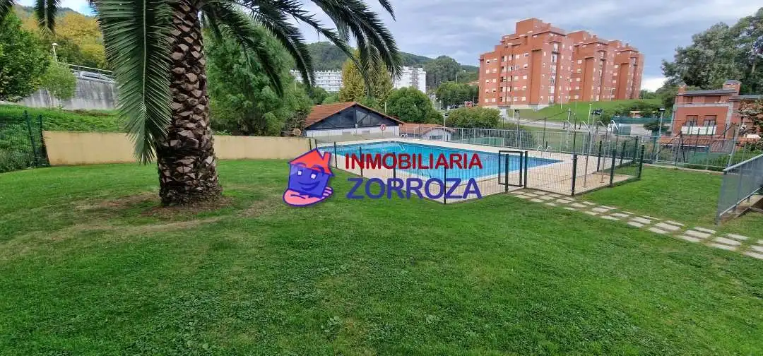 Piso en venta en Calle Los Caserios, Centro