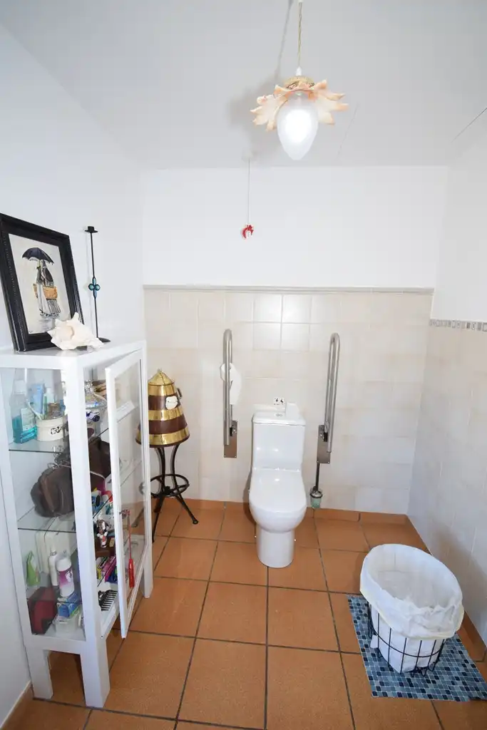 Bathroom of Industrial buildings for sale in Miño  with Alarm