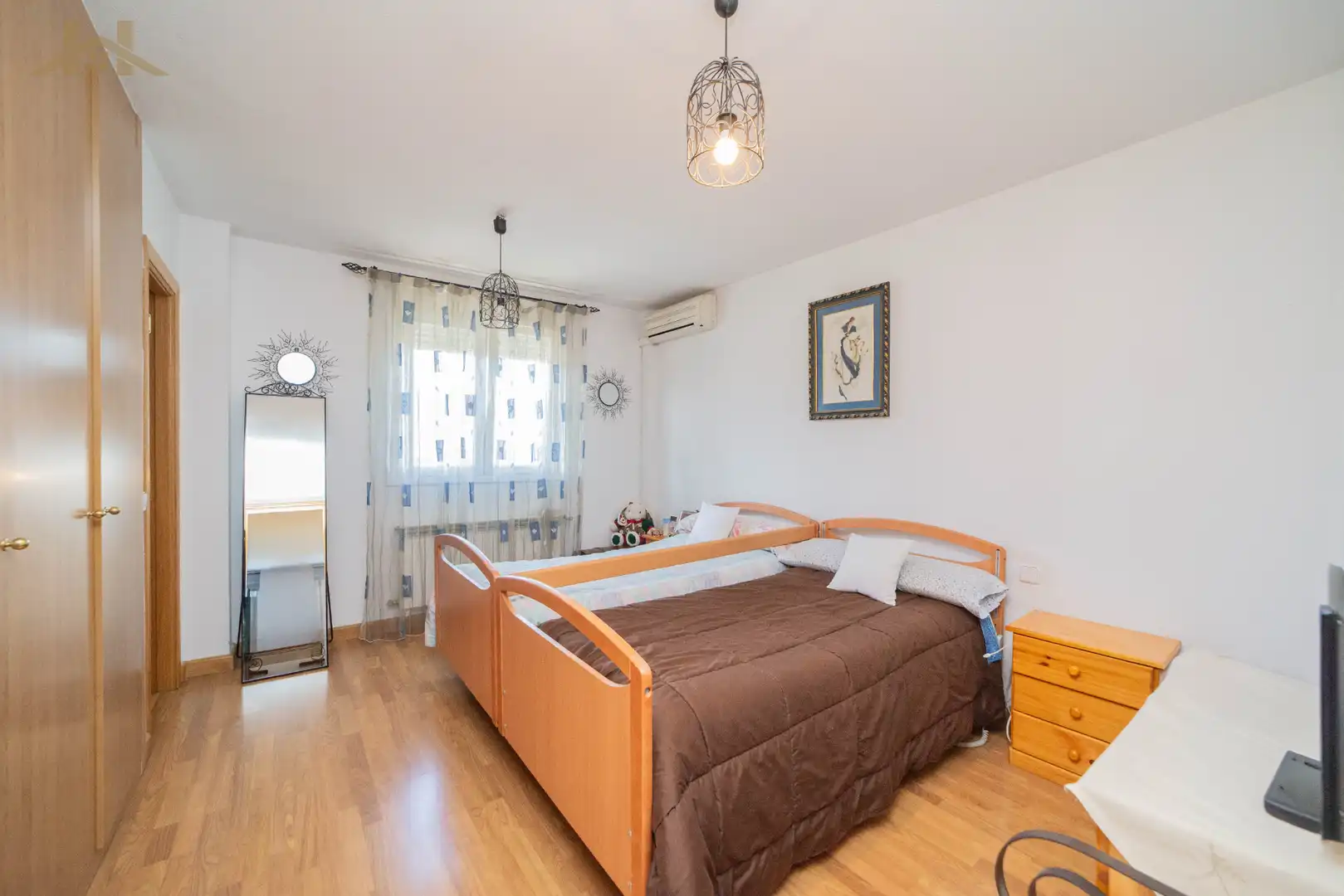 Bedroom of Detached homes for sale in Móstoles  with Air Conditioner, Heating and Private garden