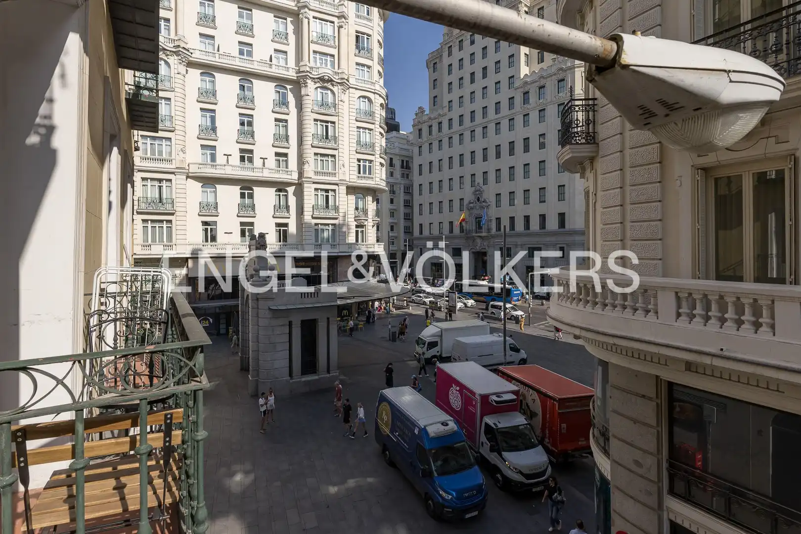 Exterior view of Flat for sale in Madrid  with Air Conditioner, Heating and Parquet flooring