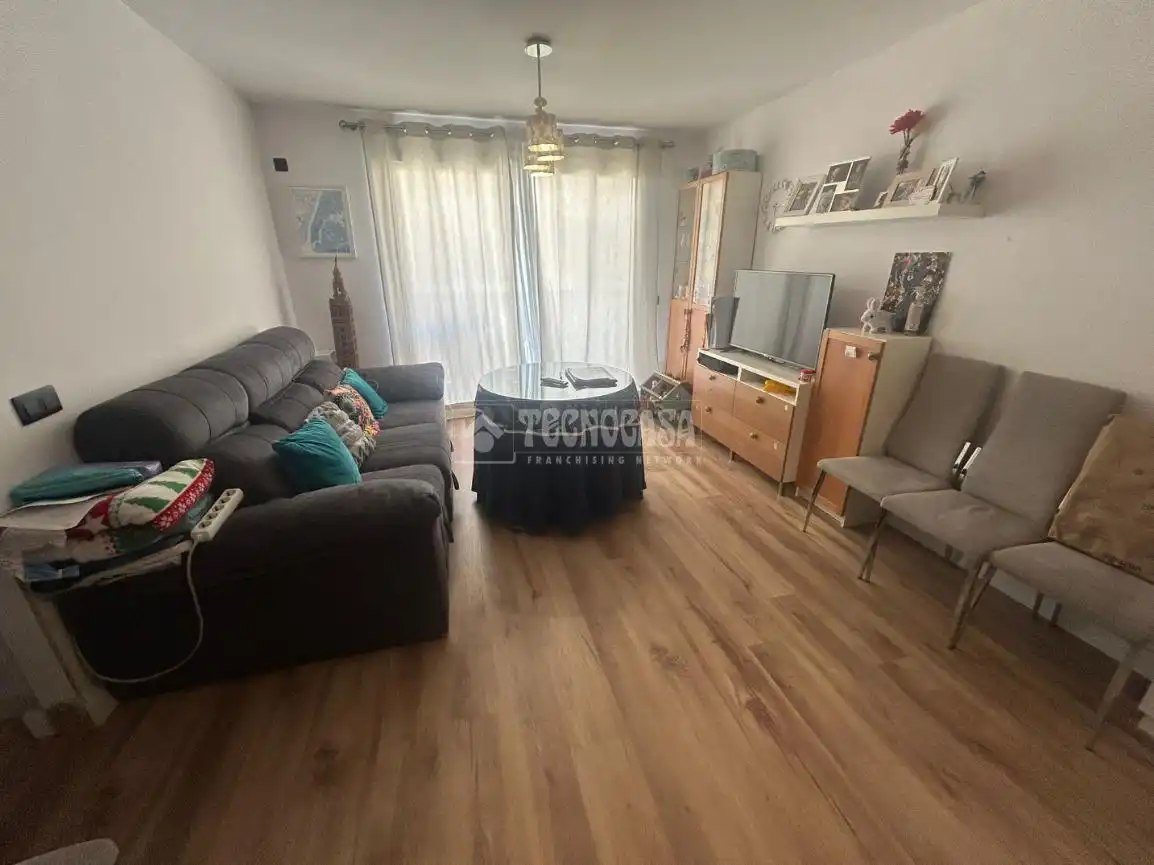 Living room of Flat for sale in Sevilla  with Terrace