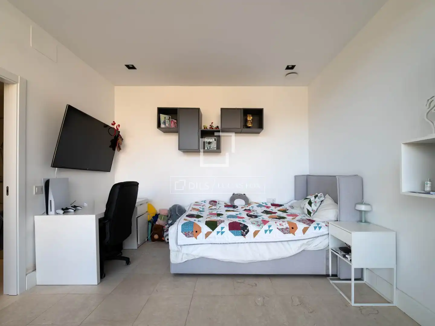 Dormitori de Casa o xalet en venda en Torrelodones amb Jardí privat, Terrassa i Traster