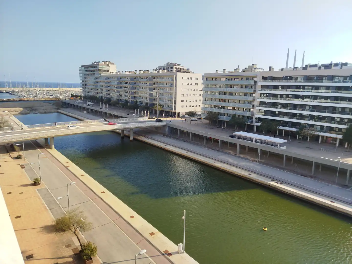 Vista exterior de Piso en venta en Badalona con Aire acondicionado, Calefacción y Parquet