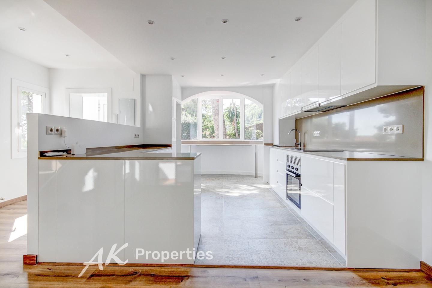 Kitchen of House or chalet for sale in Castelldefels  with Air Conditioner, Heating and Private garden