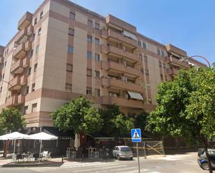 Exterior view of Flat to rent in  Sevilla Capital  with Air Conditioner, Heating and Private garden