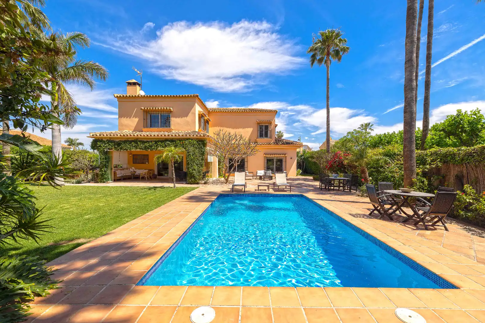 Exterior view of Houses for sale in Málaga  with Air Conditioner, Heating and Private garden