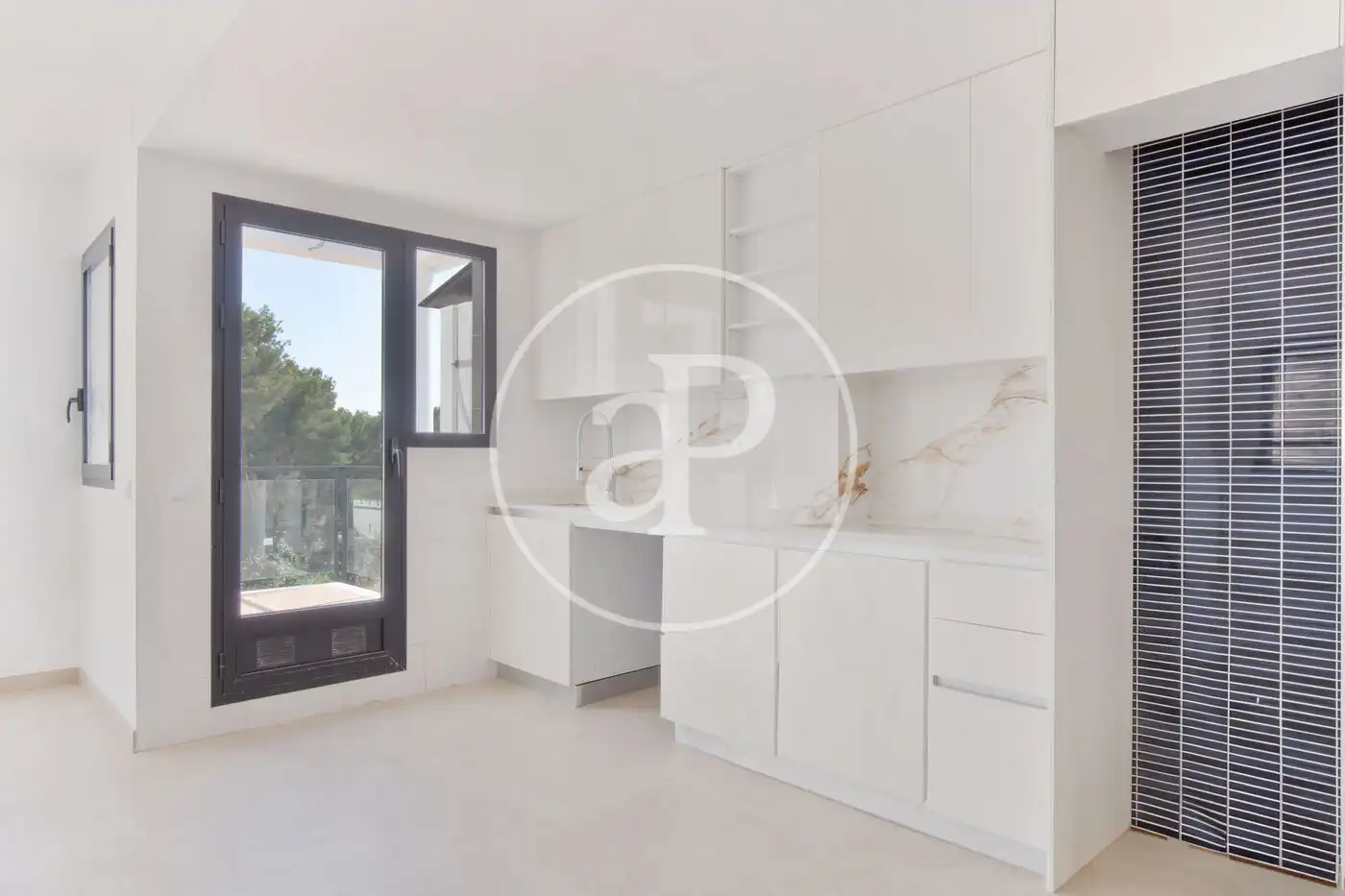 Casa adosada en venta en Chiva con Aire acondicionado, Calefacción y Jardín privado