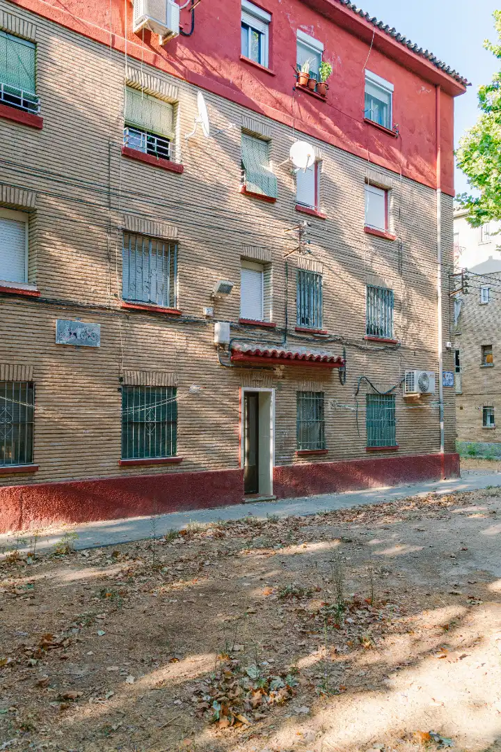 Vista exterior de Pis en venda en Zaragoza amb Parquet, Forn i Rentadora