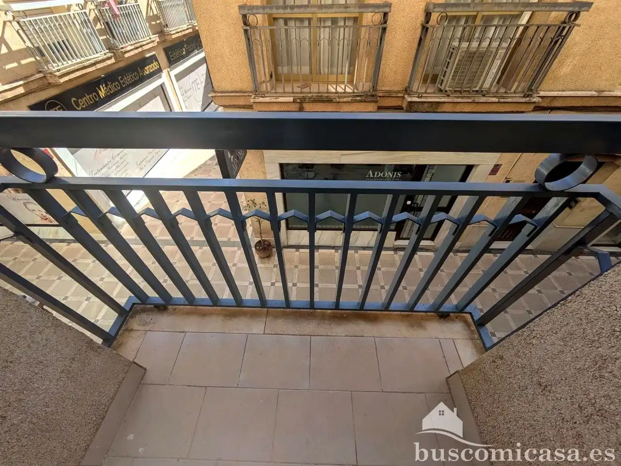 Flat for rent in Calle Canalejas, Centro ciudad