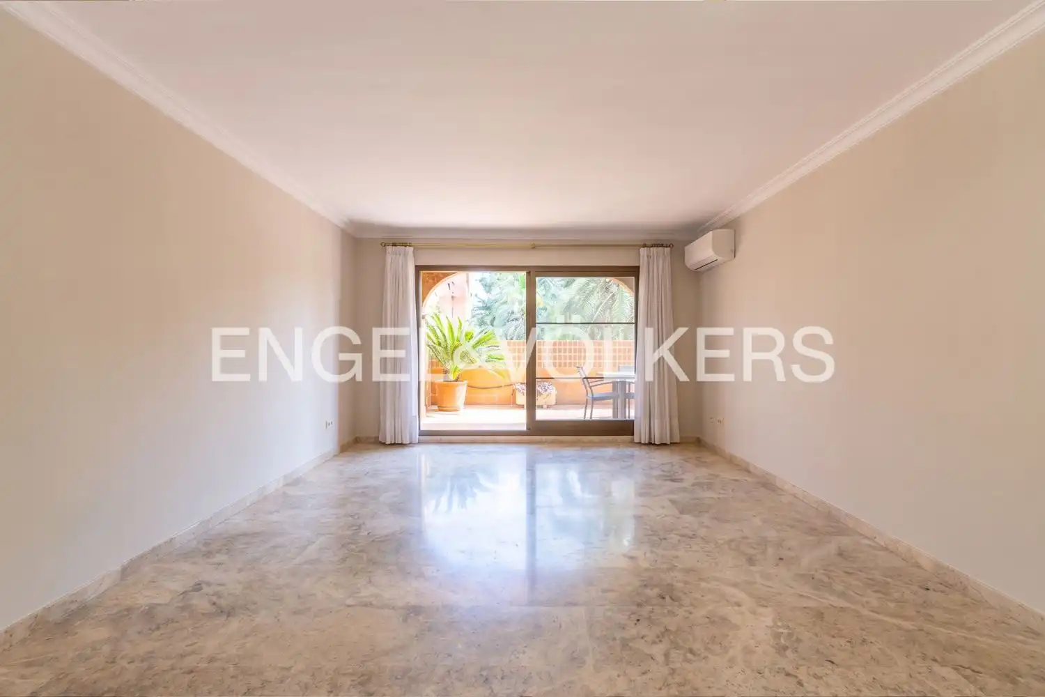 Vista exterior de Piso en venta en Valencia con Aire acondicionado, Calefacción y Terraza