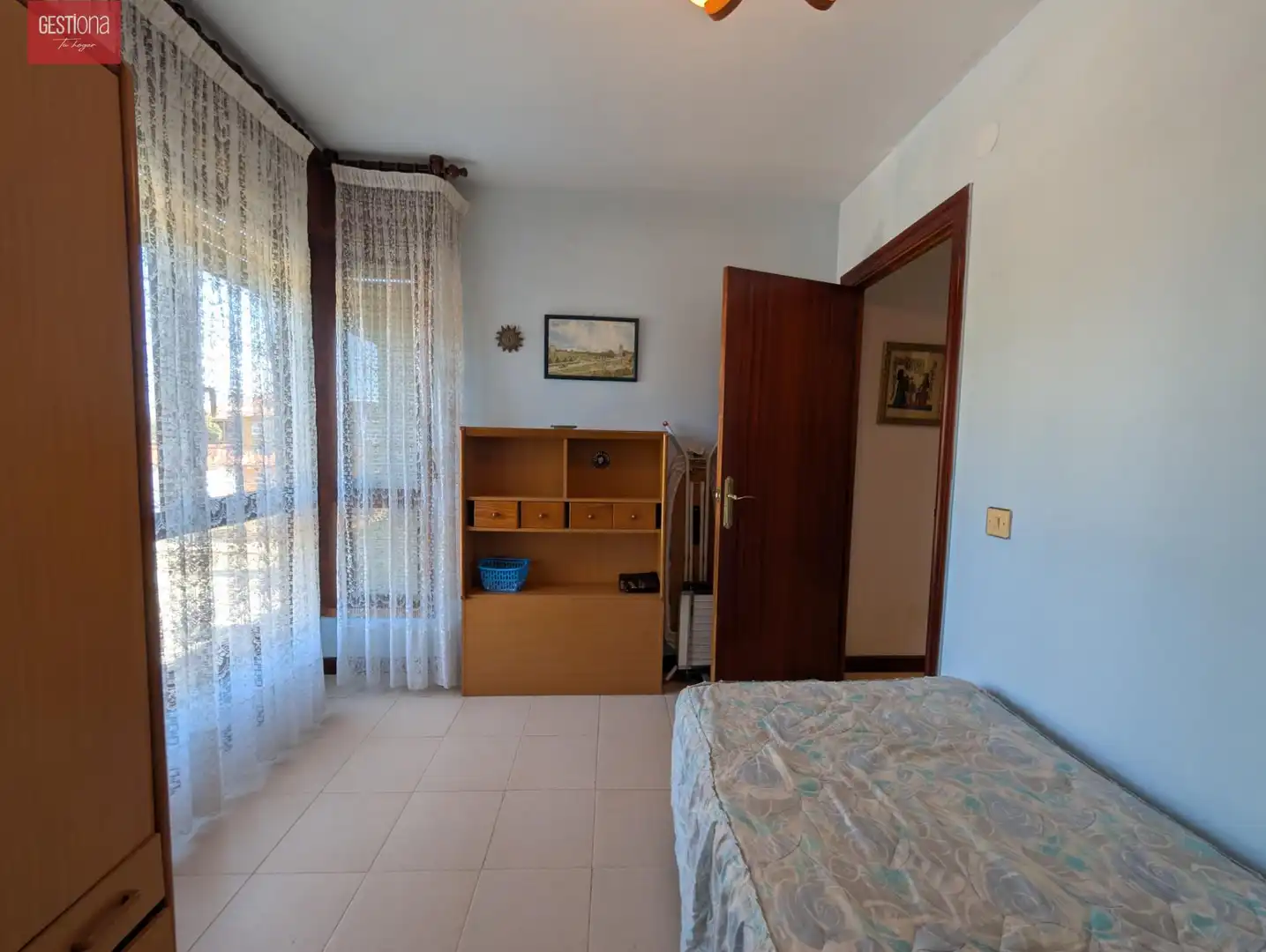 Dormitori de Apartament de lloguer en Tregadín