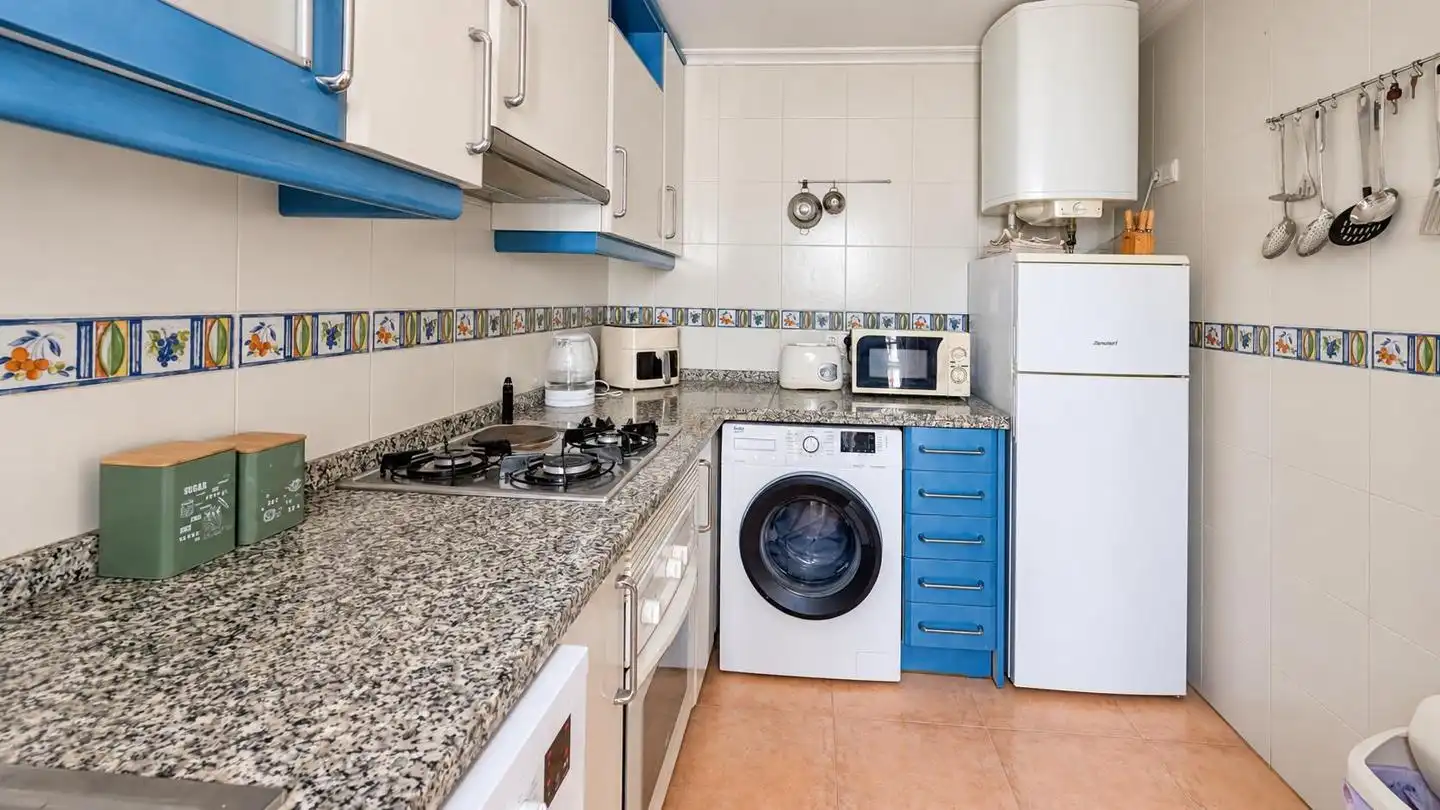 Casa bifamiliare con piscina in vendita a Avenida de Finlandia, imagen 11